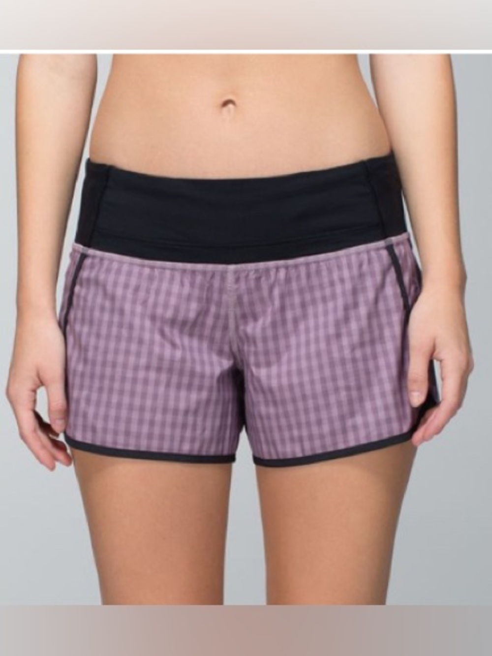 Lululemon Womens Size 4 Gin Gin Gingham Mauvelous Purple Black Run Times Shorts